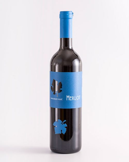 Merlot crveno kvalitetno vino
